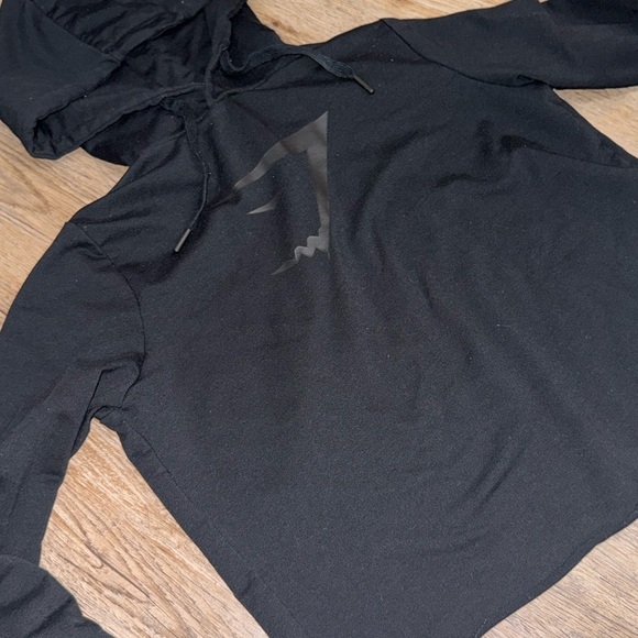 Gymshark • Cross Back Cropped Hoodie - Picture 3 of 10